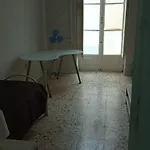 Πανσιόν Garibaldi Station *