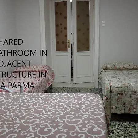 Pensión Garibaldi Station Nápoles